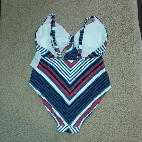 Time and Tru bathing suit - Picture 2 of 3